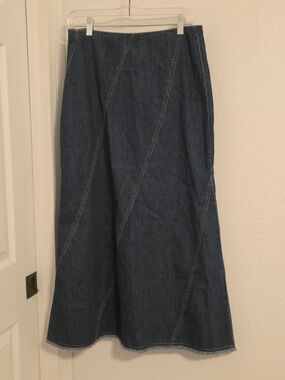 Liz Claiborne Dark Blue Denim A-Line Skirt